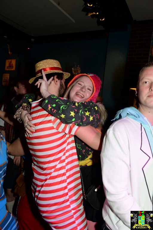 ../Images/Carnavals maandagavond in VdG 374.jpg